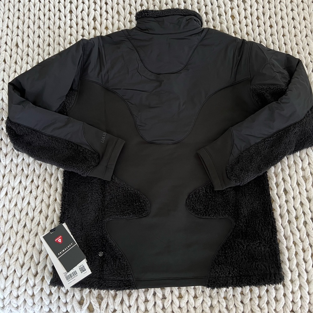Womens Lululemon Fleece Insulated Pullover Size 6 color black